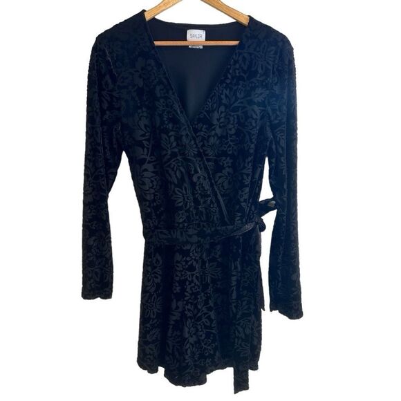 Saylor Anthropologie Velvet Burnout Black Floral Belted Long Sleeve Romper - Picture 2 of 8